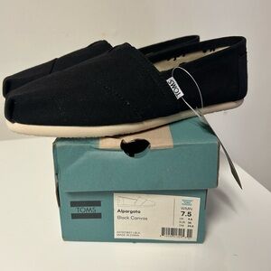 New TOMS Black Canvas Alpargata Slip-Ons